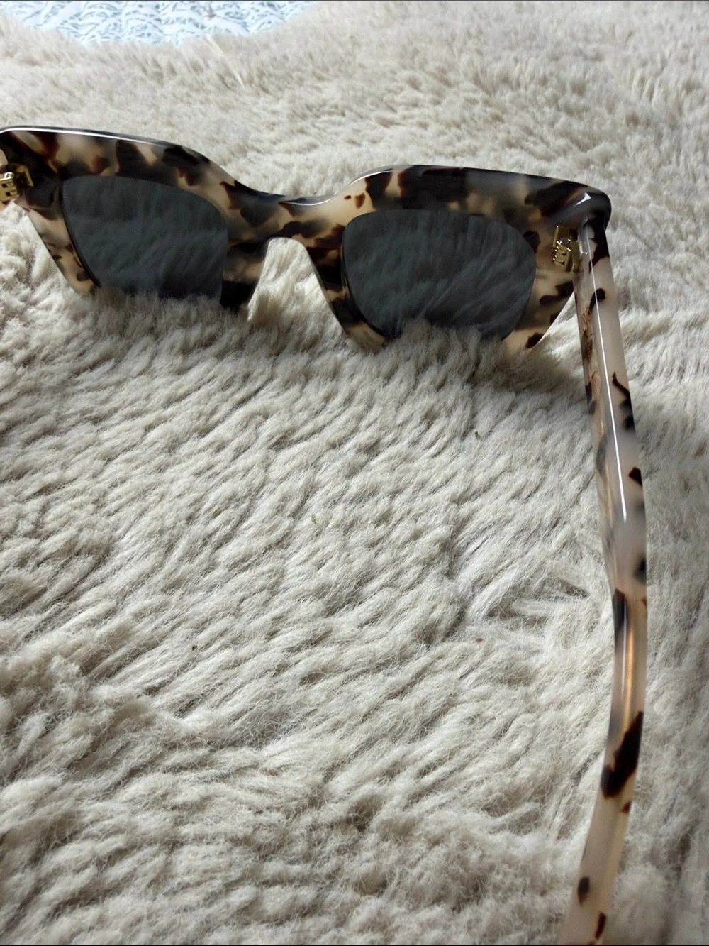 Neutral Tortoise Square Sunglasses - White & Brown Tortoiseshell